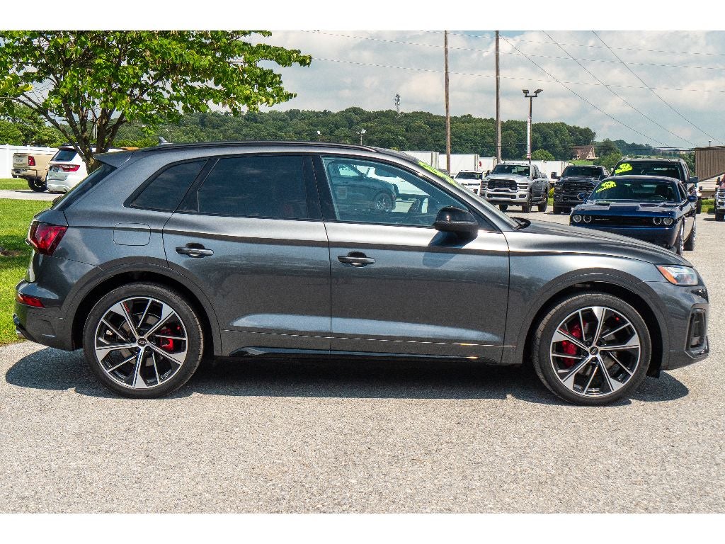 2024 Audi SQ5 Premium Plus