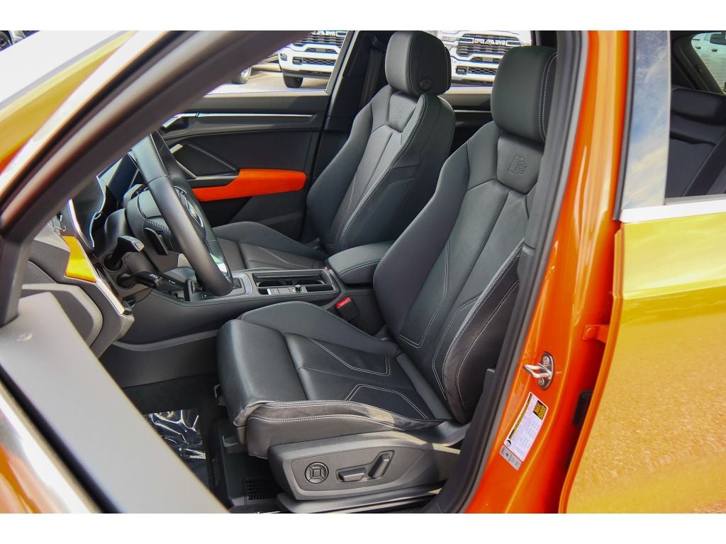 2020 Audi Q3 S line Prestige