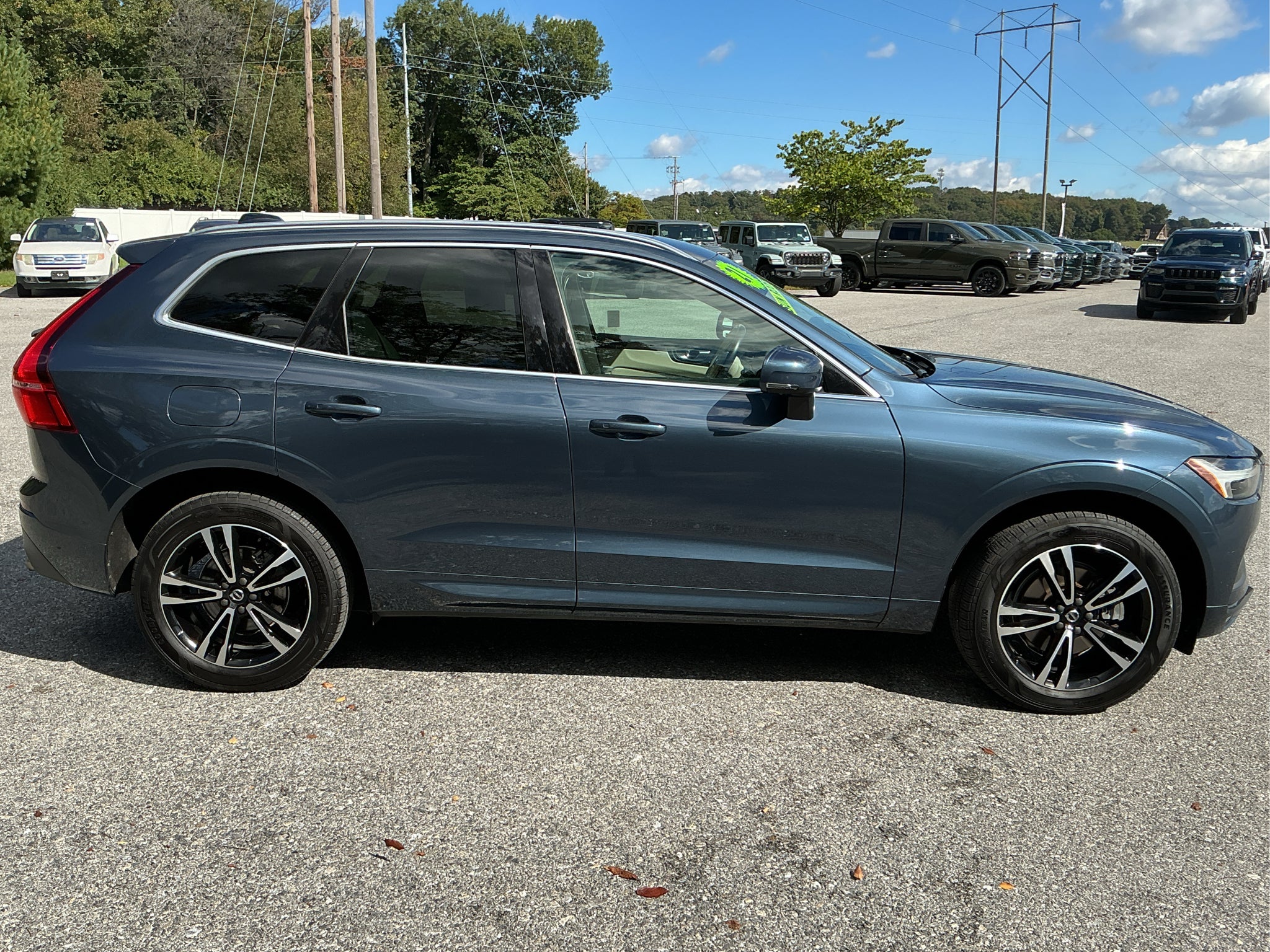 2021 Volvo XC60 Momentum