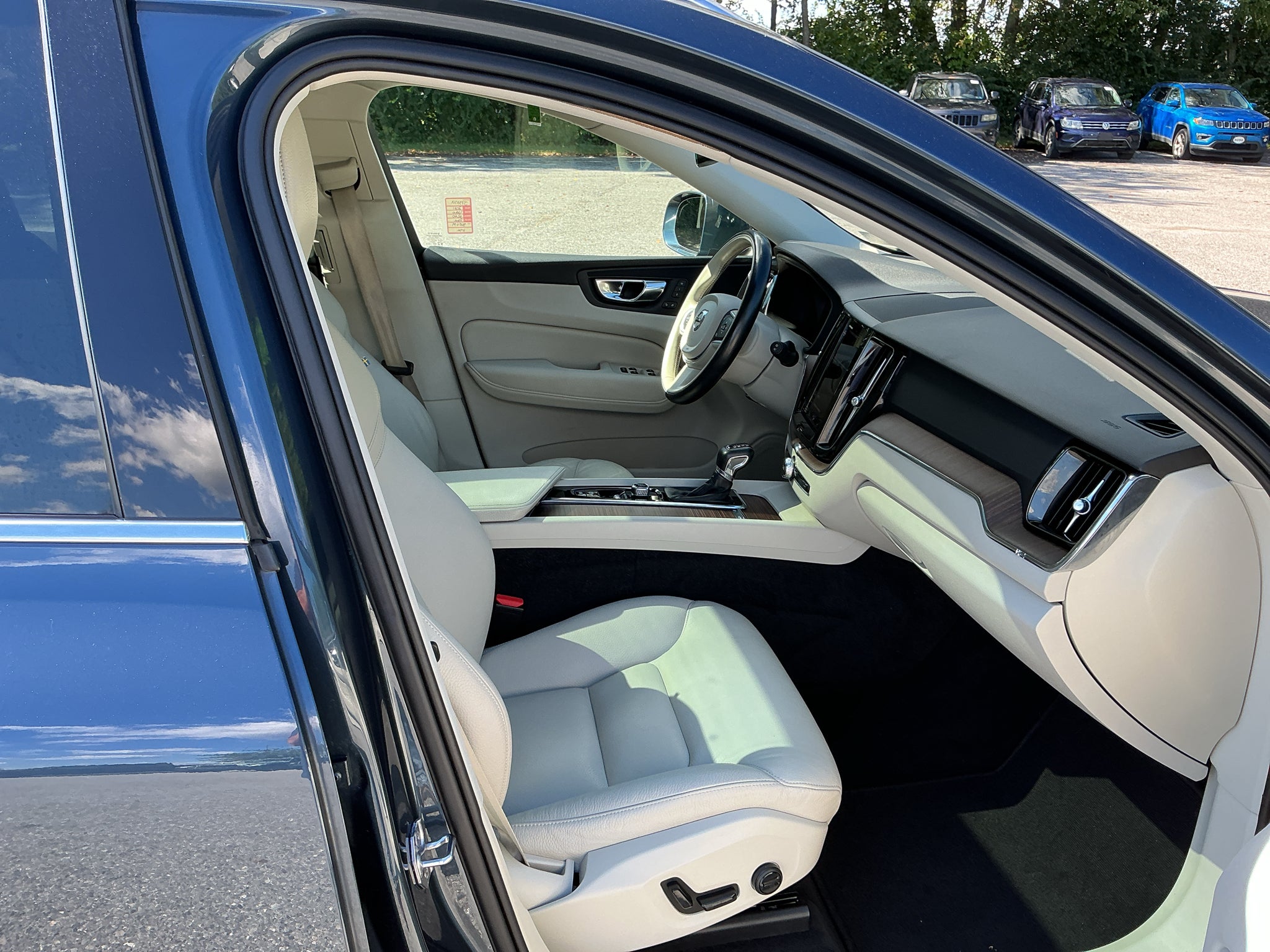 2021 Volvo XC60 Momentum