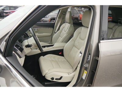2022 Volvo XC90 Inscription