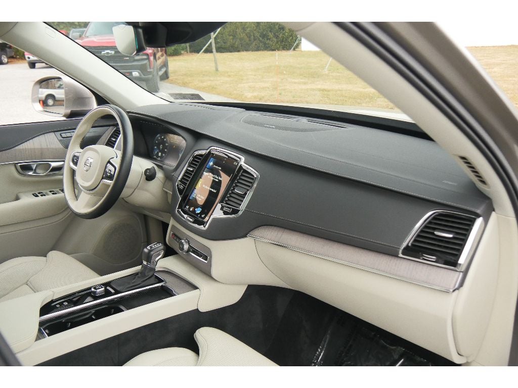 2022 Volvo XC90 Inscription