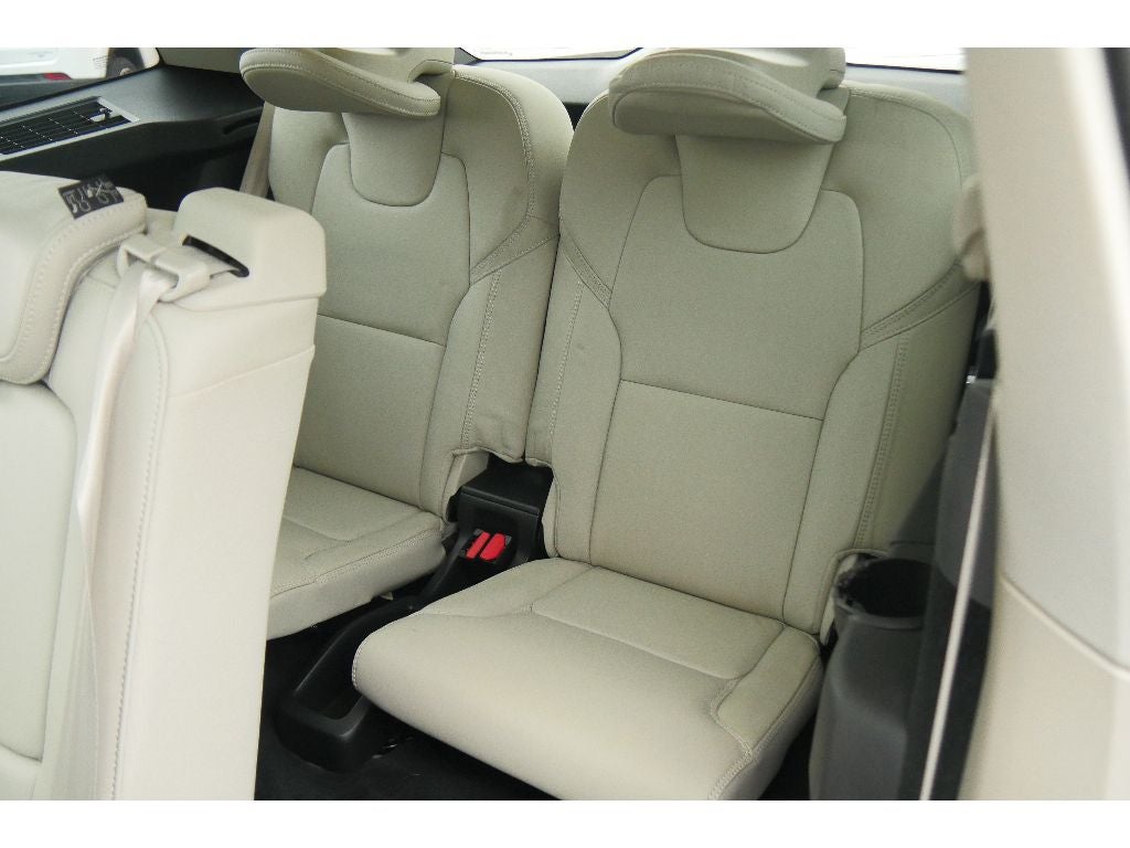 2022 Volvo XC90 Inscription