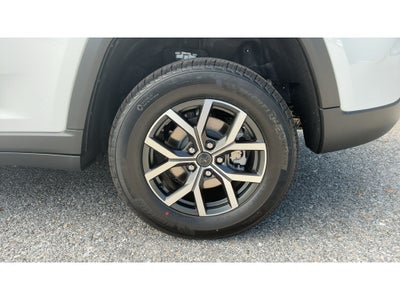 2027 Jeep Grand Cherokee Laredo X