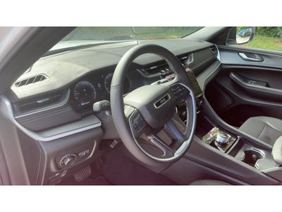 2027 Jeep Grand Cherokee Laredo X