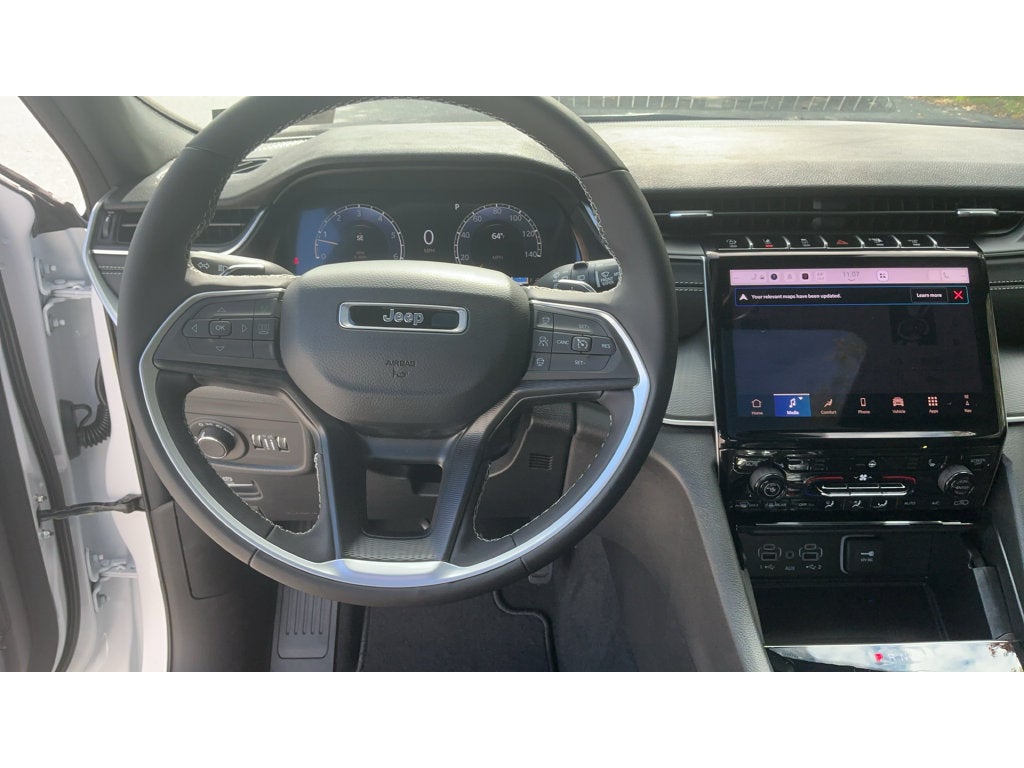 2027 Jeep Grand Cherokee Laredo X