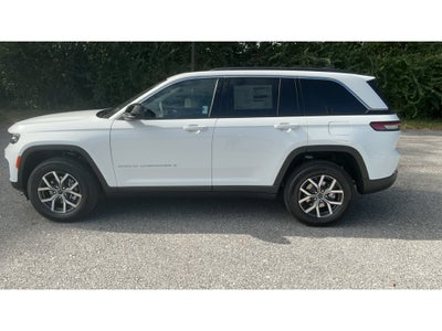 2027 Jeep Grand Cherokee Laredo X