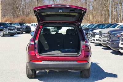 2026 Jeep Grand Cherokee Laredo