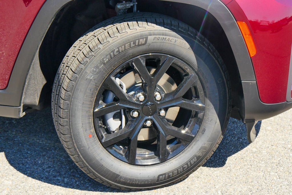 2026 Jeep Grand Cherokee Laredo