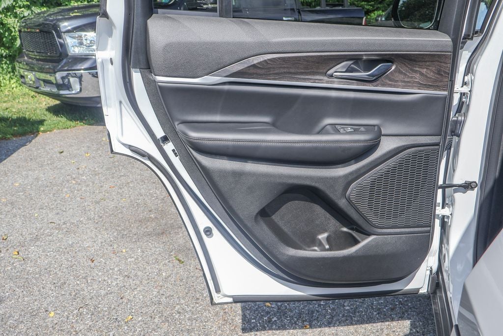 2026 Jeep Grand Cherokee Altitude