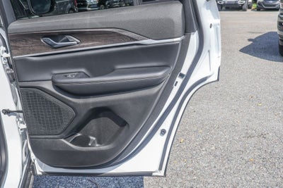 2026 Jeep Grand Cherokee Altitude