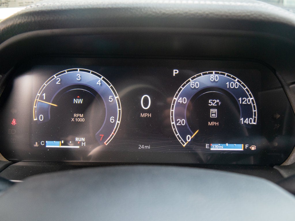 2027 Jeep Grand Cherokee Laredo Altitude