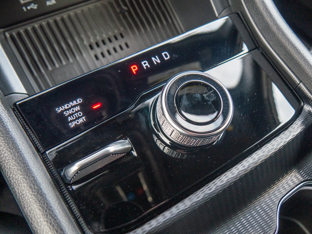 2027 Jeep Grand Cherokee Laredo Altitude
