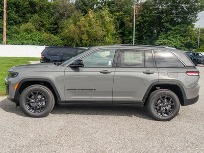 2027 Jeep Grand Cherokee Laredo Altitude