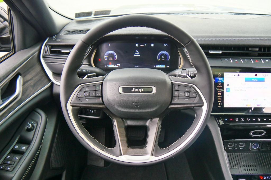 2026 Jeep Grand Cherokee Laredo