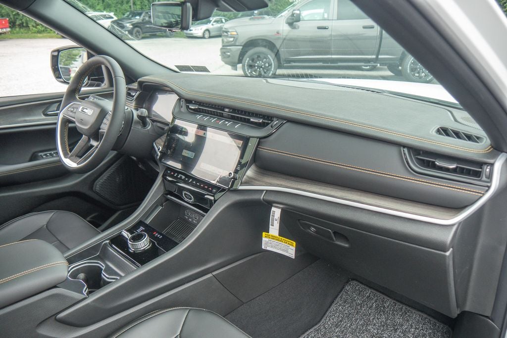 2026 Jeep Grand Cherokee 85th Anniversary Edition