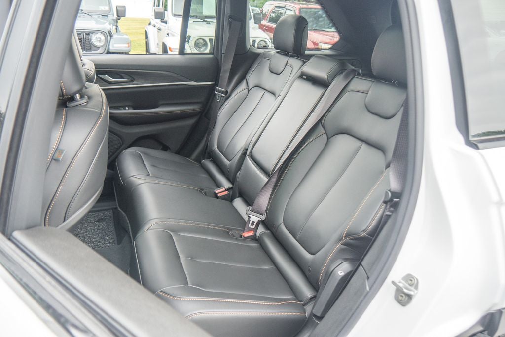 2026 Jeep Grand Cherokee 85th Anniversary Edition