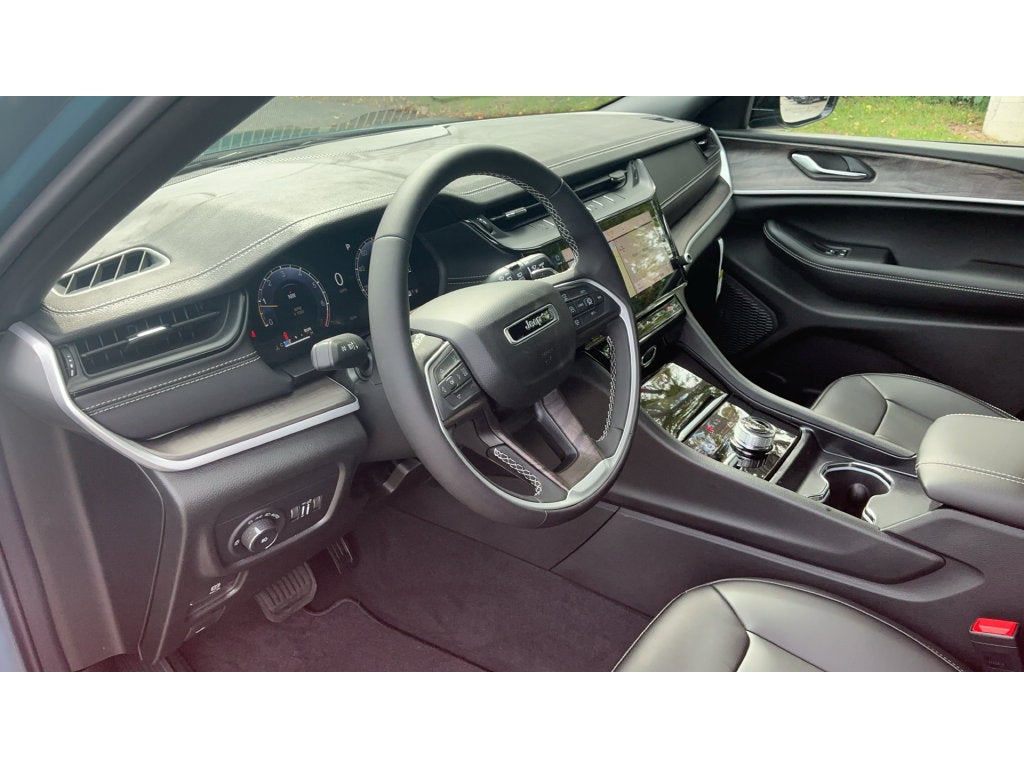 2027 Jeep Grand Cherokee Limited