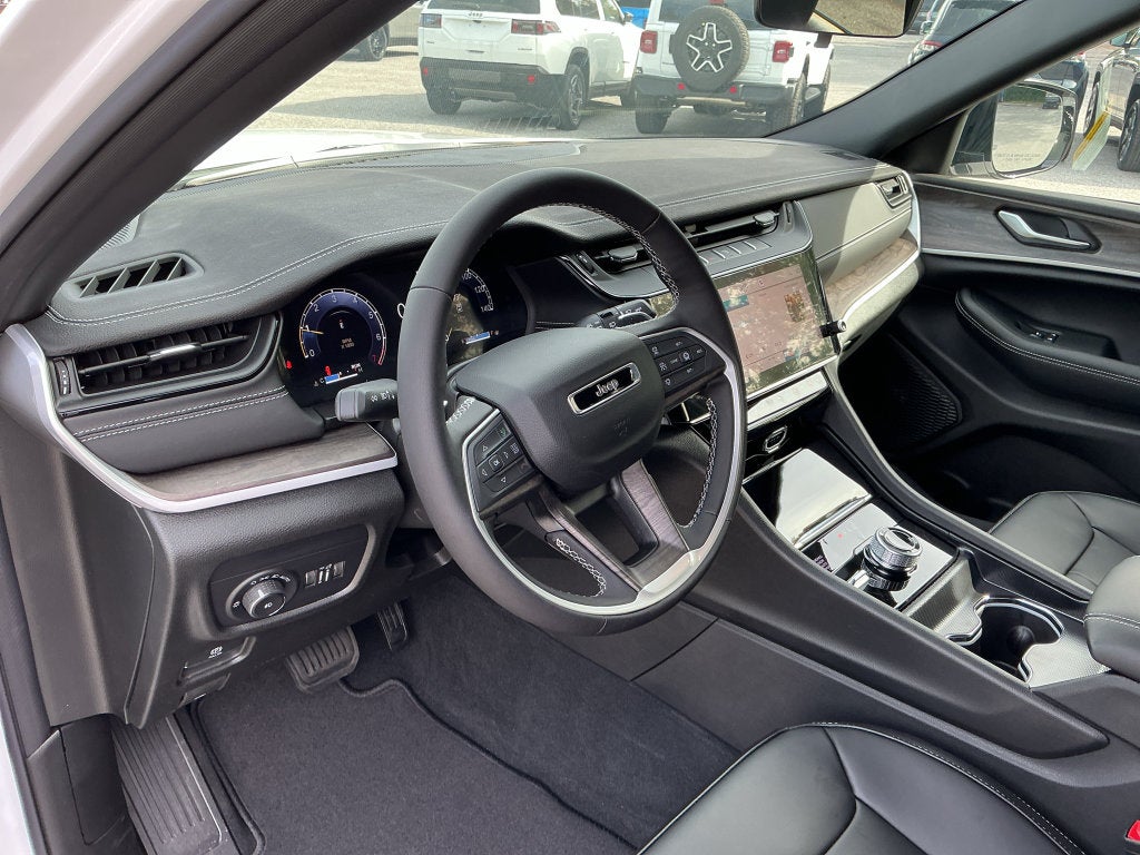 2027 Jeep Grand Cherokee Limited