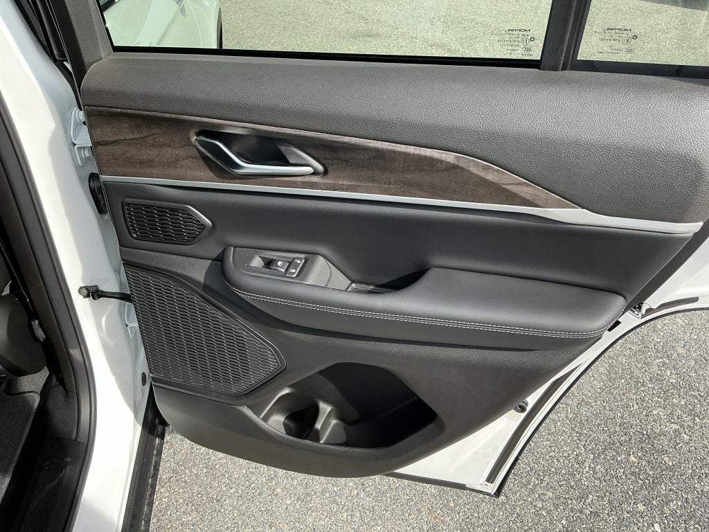 2027 Jeep Grand Cherokee Limited