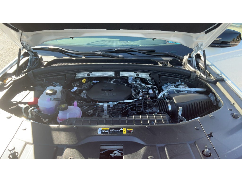 2027 Jeep Grand Cherokee L Laredo Altitude