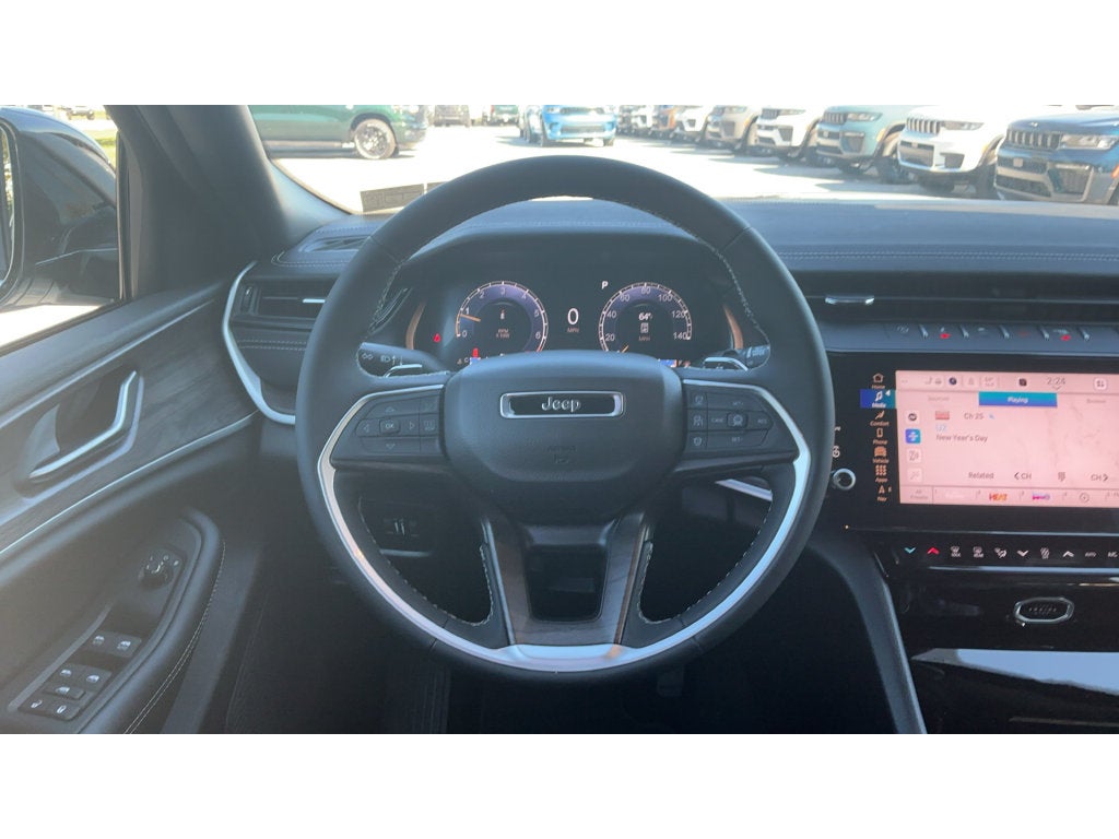2027 Jeep Grand Cherokee L Laredo Altitude