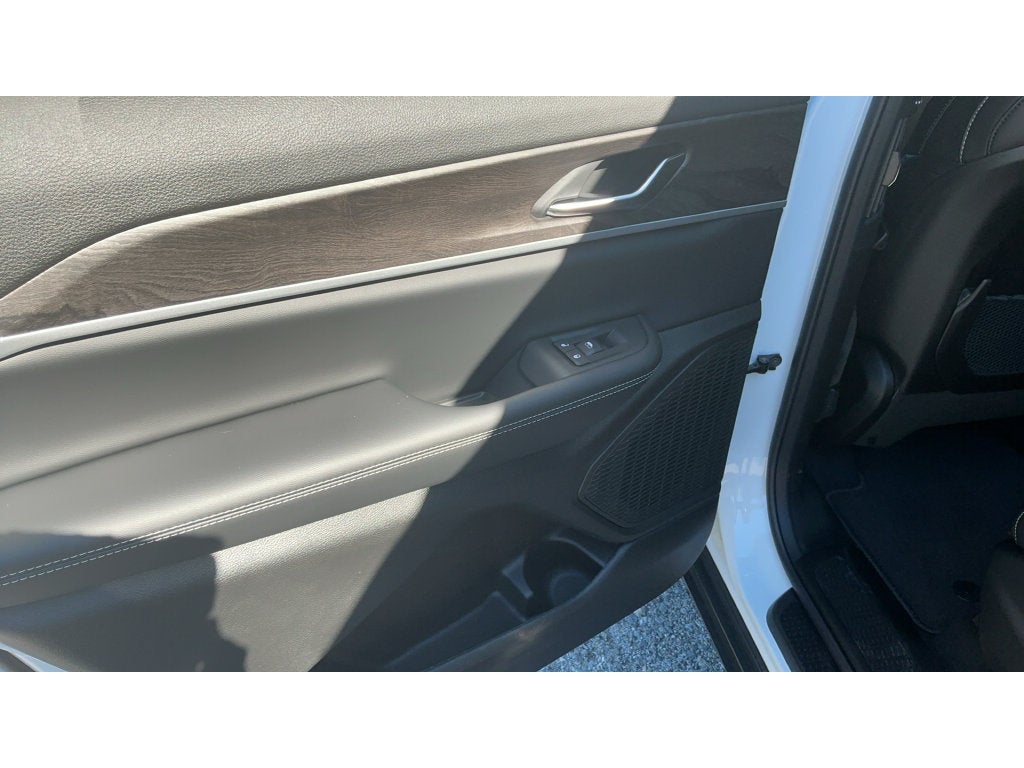 2027 Jeep Grand Cherokee L Laredo Altitude