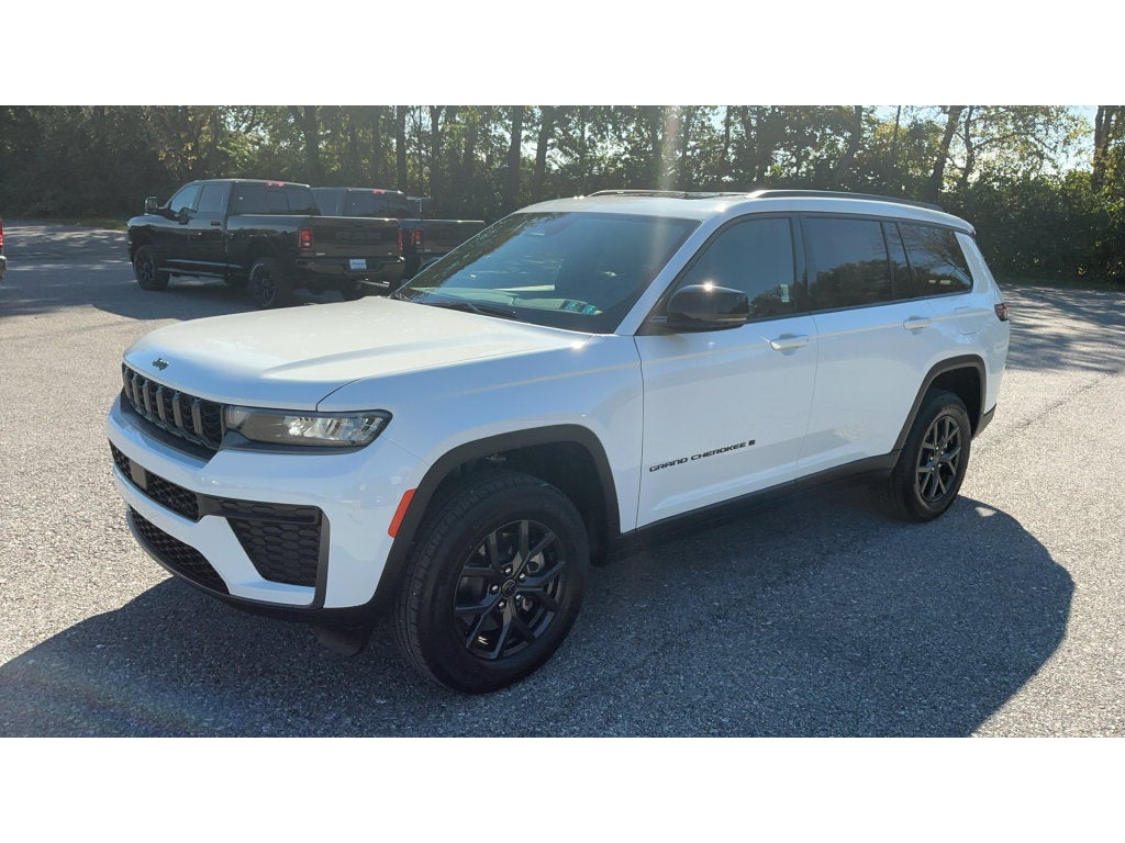 2027 Jeep Grand Cherokee L Laredo Altitude