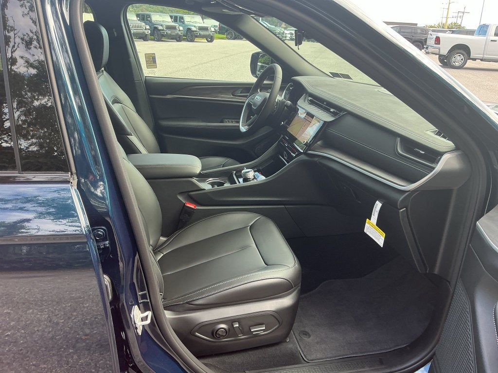 2027 Jeep Grand Cherokee L Limited