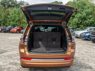 2027 Jeep Grand Cherokee L Limited Reserve