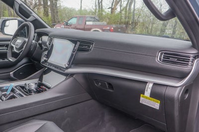 2026 Jeep Grand Wagoneer L 4x4