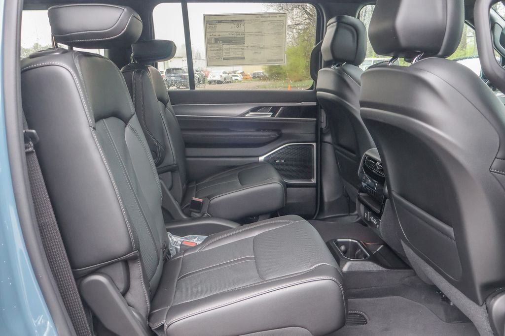 2026 Jeep Grand Wagoneer L 4x4