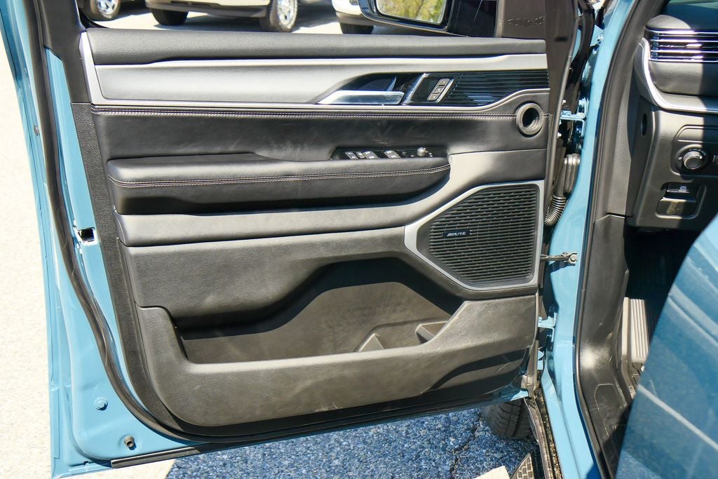 2026 Jeep Grand Wagoneer Upland