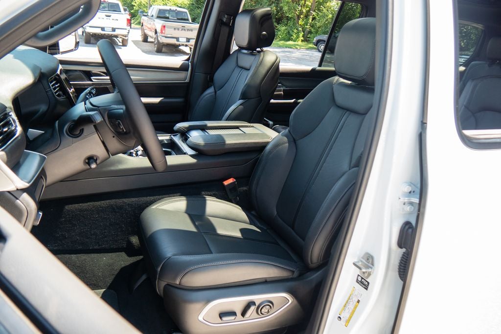 2026 Jeep Grand Wagoneer Limited Altitude