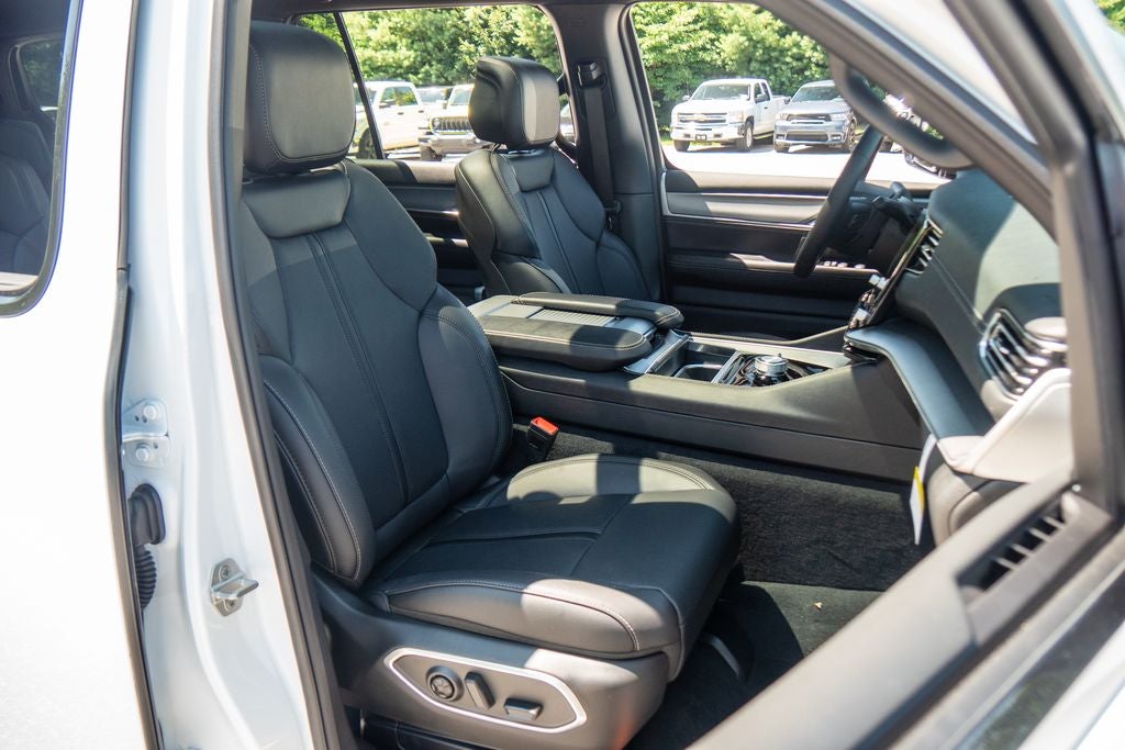 2026 Jeep Grand Wagoneer Limited Altitude
