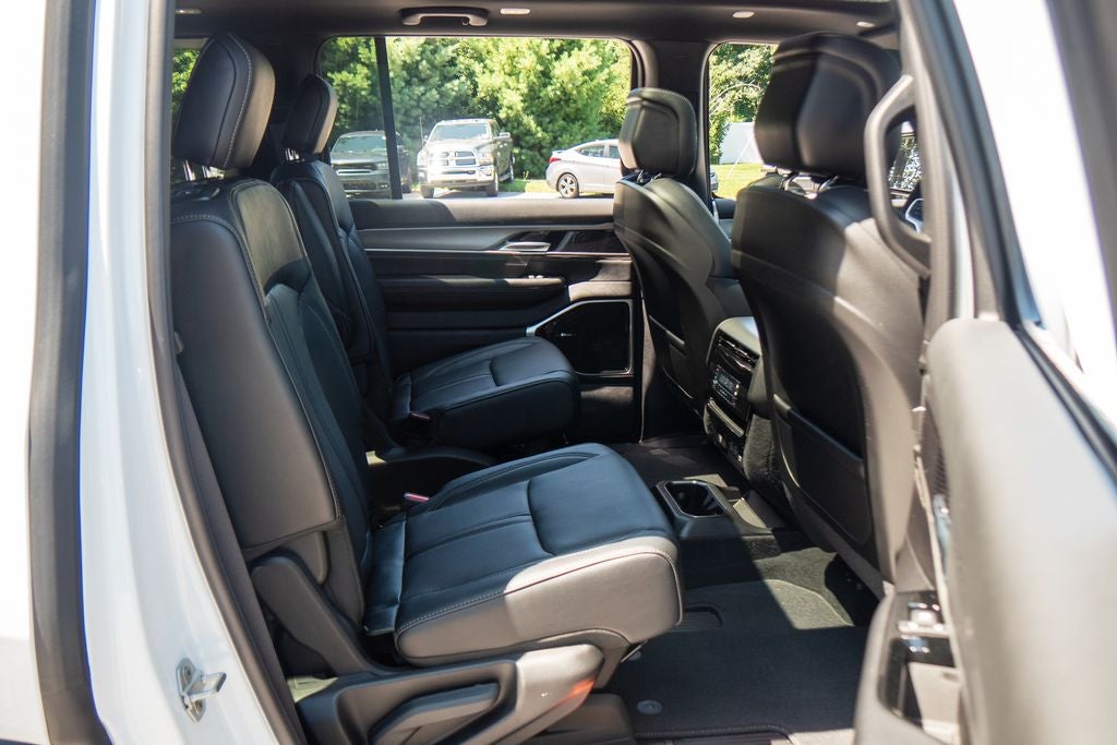 2026 Jeep Grand Wagoneer Limited Altitude