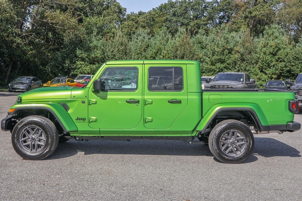 2025 Jeep Gladiator Sport S