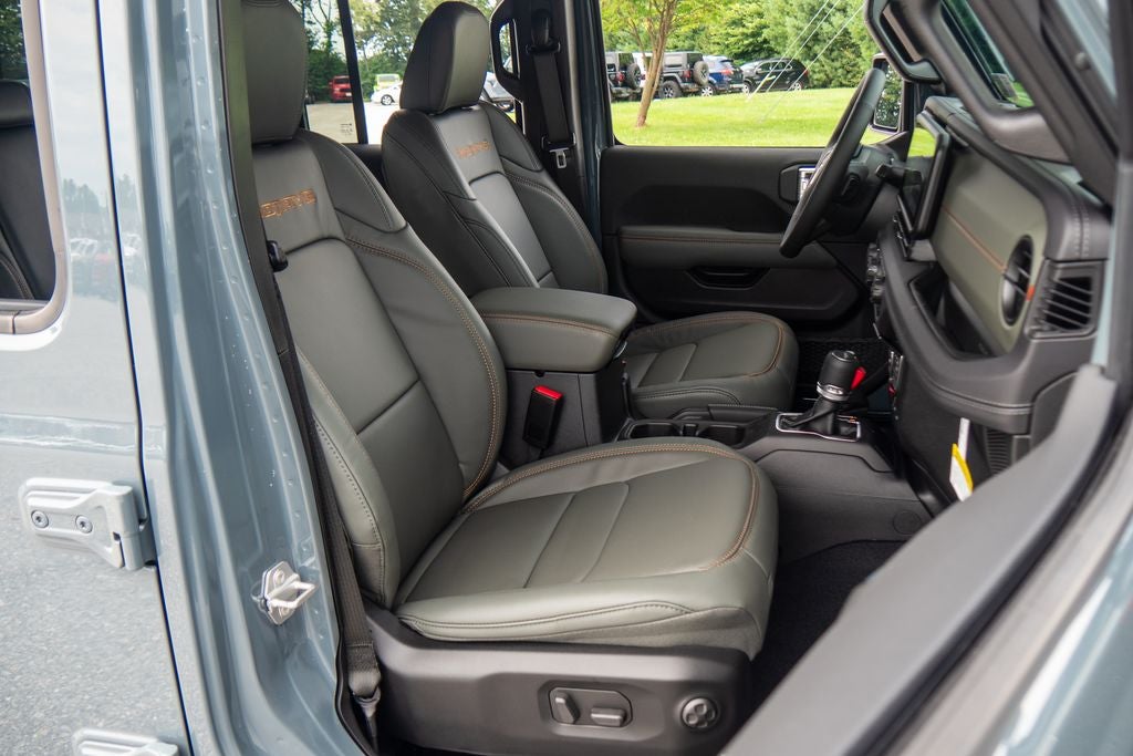 2026 Jeep Gladiator Mojave X