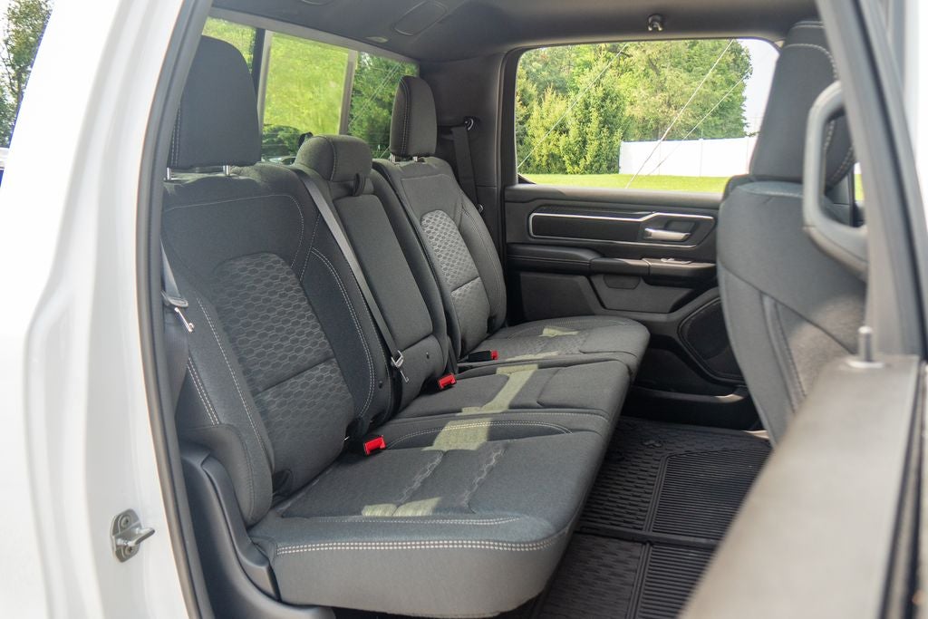 2027 RAM 1500 Big Horn/Lone Star