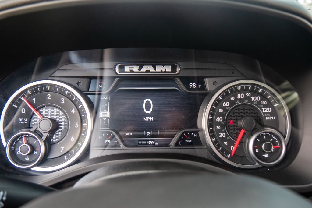 2027 RAM 1500 Big Horn/Lone Star