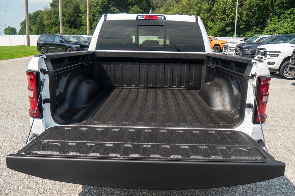 2027 RAM 1500 Big Horn/Lone Star