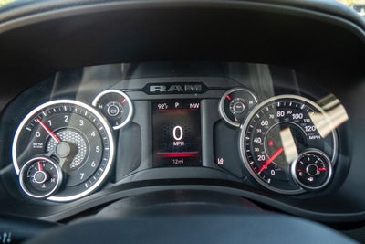 2027 RAM 1500 Big Horn/Lone Star