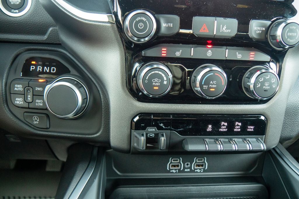 2027 RAM 1500 Big Horn/Lone Star