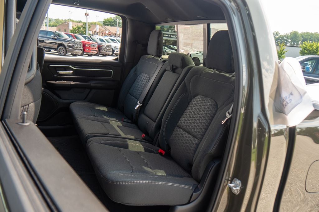 2027 RAM 1500 Big Horn/Lone Star