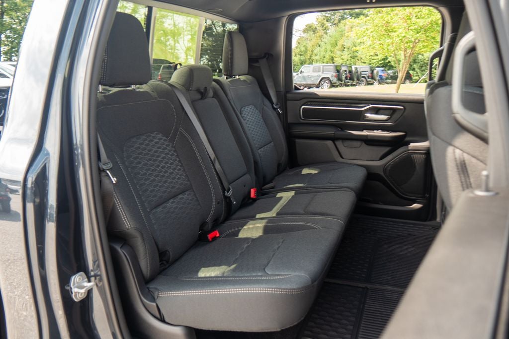 2027 RAM 1500 Big Horn/Lone Star