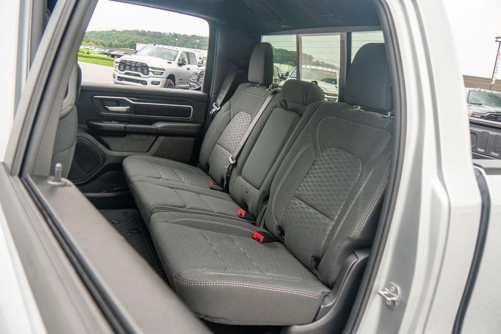 2027 RAM 1500 Big Horn/Lone Star
