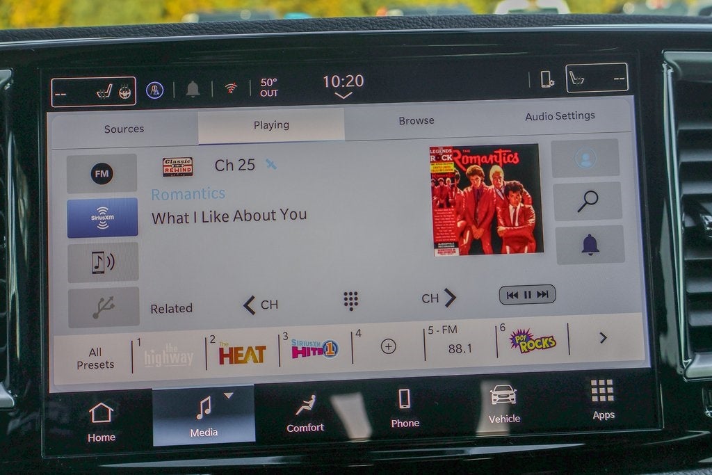 2026 Chrysler Pacifica Select