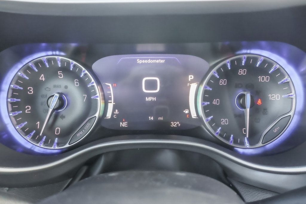 2026 Chrysler Pacifica Select