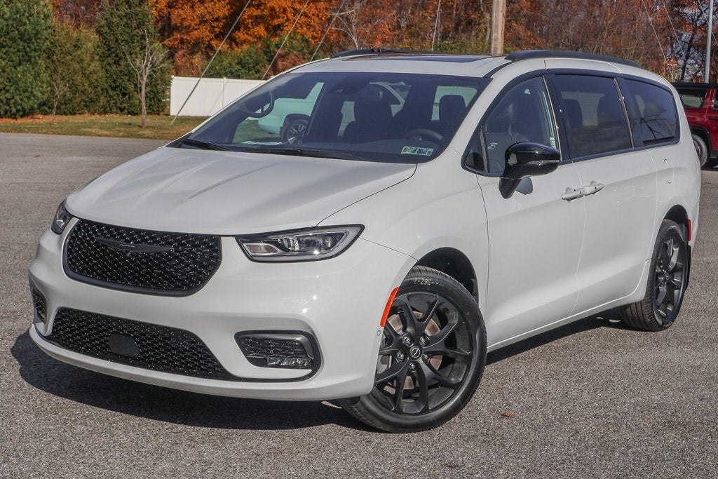 2026 Chrysler Pacifica Limited