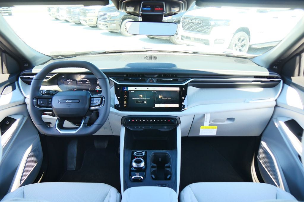 2026 Jeep Cherokee Laredo